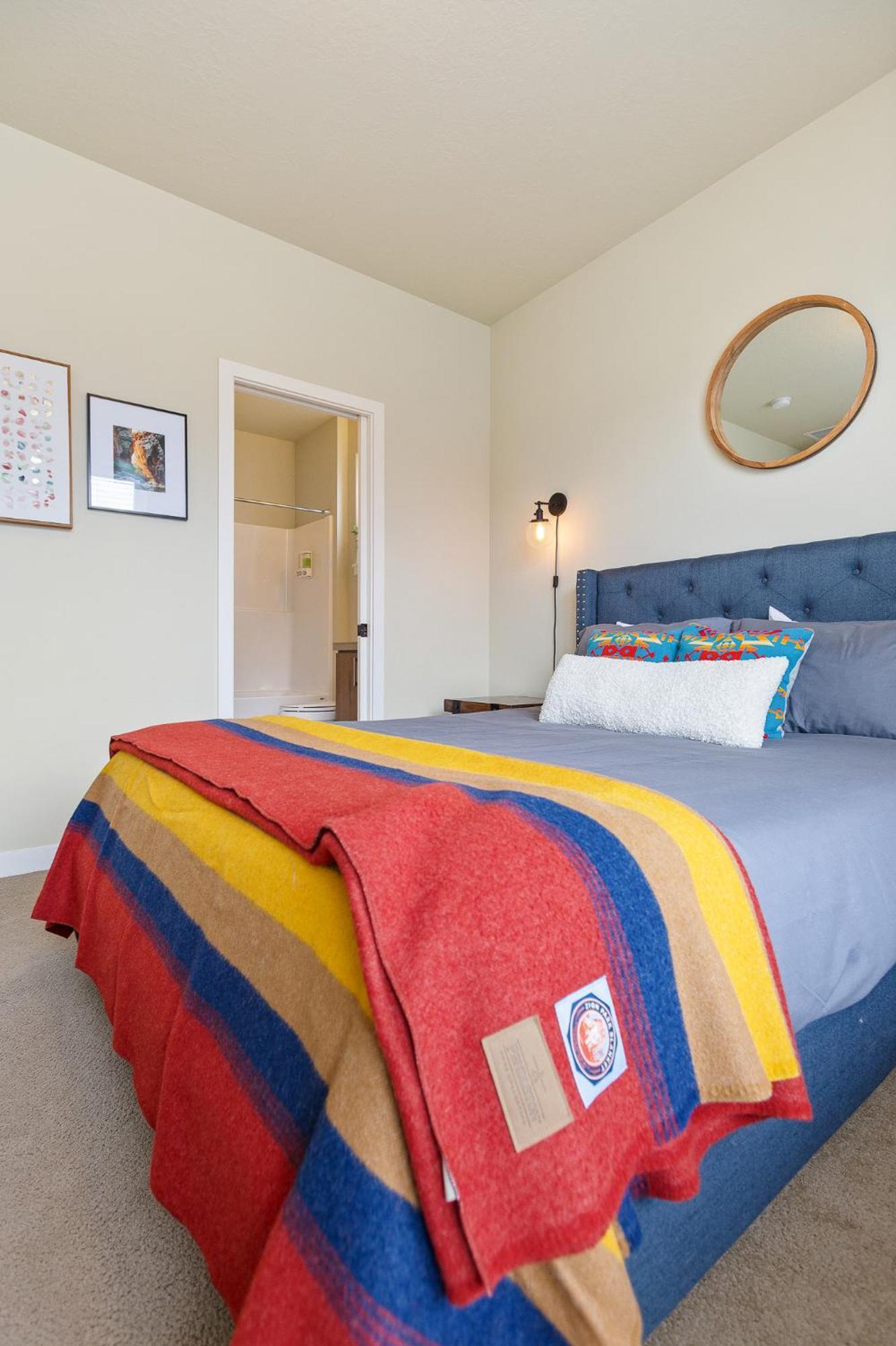 The Pendleton - Walkable - Arcade Loft - Modern- Light & Bright Hébergement de vacances